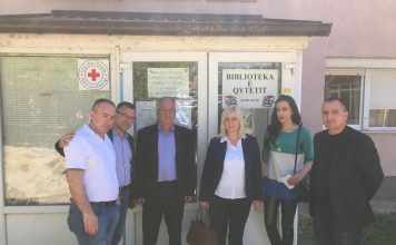 Me rastin e Ditës Ndërkombëtare të Librit, Vetëvendosje dhuron libra për bibliotekën e qytetit të Podujevës