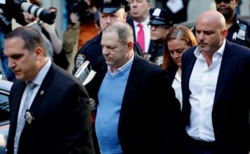 Harvey Weinstein dorëzohet në polici