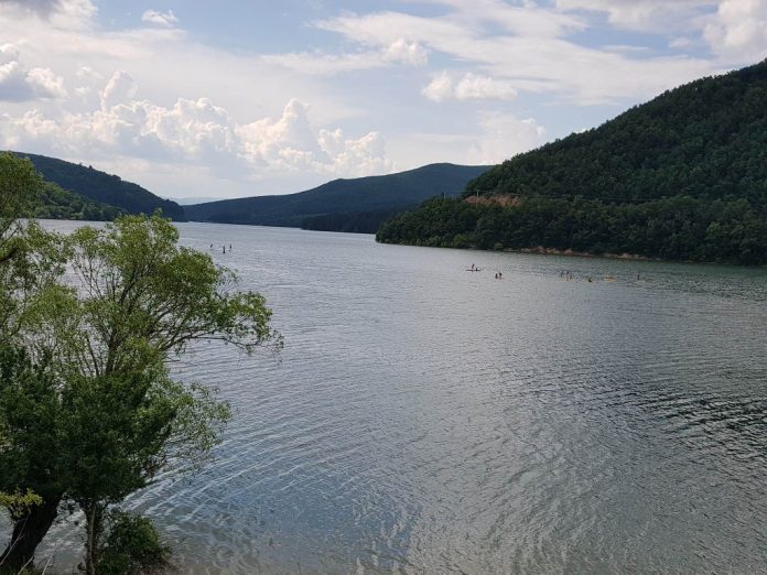 33710690_10216092018163258_1752325108917075968_n-1024x768