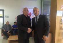 Detaje mbi ceremoninë e varrimit të babait të Haradinajt