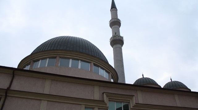 Emshir-rruga-Kalabria_156830-641x358