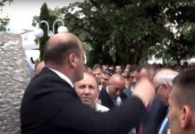 Përplasje e Haradinajt me vëllanë e Beg Rizajt, se lë ta zbulojë shtatoren e vendosur në qendër të Deçanit