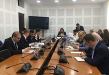 Deputetët kërkojnë të lejohet importi i makinave me të vjetra se 10 vjet, MI kundër