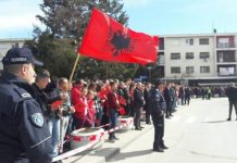 Politikanët serbë po tentojnë të manipulojnë me pakicat shqiptare në Serbi