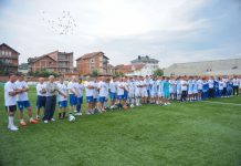 Për nder të Fadil Vokrrit, u zhvillua ndeshja e veteranëve të KF Llapit dhe Prishtinës në Podujevë