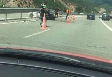 Aksident i rëndë në Rrugën e Kombit, shikojeni si është bërë vetura (Foto)
