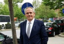 Simitçi e padit Gjergj Dedajn për “shkelje të së drejtës së një kombësie”