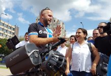 Kosovari vjen nga Anglia me biçikletë (Foto)