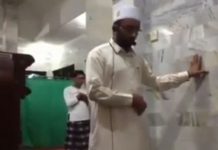 Indonezi: Tërmeti 7 ballë po shembte xhaminë por imami nuk e ndërpreu namazin (Video)