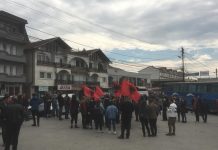 4 autobusë me protestues nga Podujeva nisen drejt Prishtinës (Video)