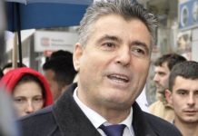 Sindikata e Arsimit paralajmëron padi kundër Bahtirit pasi u kërkoi mësuesve ndërprerjen e grevës