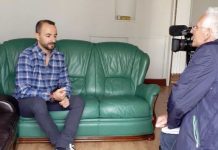 Heroizmi kosovarit i shpërblehet me shtetësi franceze e para (Video)