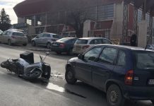 Polici goditet me motoçikletë