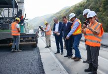 Fillon asfaltimi i urës më të gjatë në rajon, në autostradën “Arbën Xhaferi”