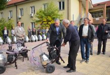 Shpërndahen 100 makina mjelëse për fermerët në Podujevë (Foto)