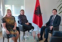 Dy anëtare të reja nga Podujeva i bashkohen Vetëvendosjes