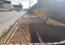 Haziri: Nga punimet në rrugën e qendrës në Podujevë ka rrezik, kolona e bllokada (Foto-Video)
