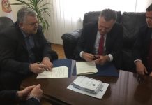 Komuna e Podujevës nënshkruan marrëveshje me KNKRS-në për avancimin e të rinjve