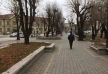 Qytetarët e Podujevës përkrahin taksën 100% ndaj Serbisë, kërkojnë të mos rriten çmimet