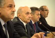 LDK-ja thotë se ka përkrahjen e degëve për të vazhduar me mocionin e mosbesimit