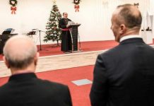 Në pritjen solemne për Krishtlindje bëhet thirrje për dialog