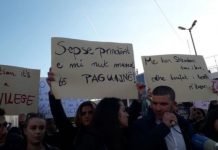 Protesta edhe përtej Tiranës, në Korçë bojtkotohet mësimi