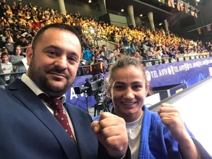 50571608_10215996753369585_2926930473177317376_n