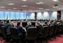 Edhe zëvendësministrat në protestë, të pakënaqur me Ligjin për pagat