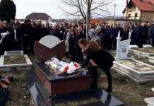 Bëhen homazhe për aktivistin e Lëvizjes Vetëvendosje, Mon Balaj në Podujevë