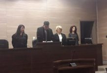 Dënohen me mbi 11 vjet burgim dhe me 2 mijë e 500 euro gjobë tre të akuzuarit për vjedhjen e një çamçakëzi