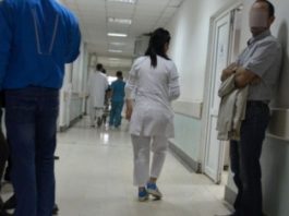 Pas sulmit ndaj infermierëve në Spitalin e Mitrovicë, nesër mbahet protestë