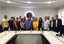 Sipas AAK-së, dhjetëra anëtarë të rinj i janë bashkuar partisë së Haradinajt në Podujevë