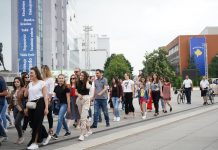 Kërkohet që “fëmijët të rriten me dashni, jo me papuçe”