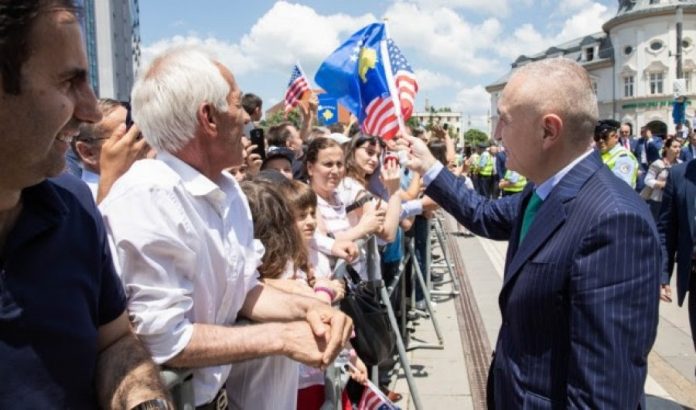 auto_ilir_meta_20_vjetori_i_clirimit_te_kosoves1560347200