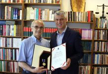 Thaçi dekoron me Medalje Presidenciale Gani Sylajn