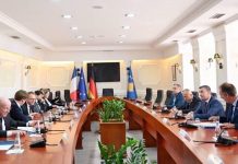 Veseli prezanton para shoqërisë civile nismën për komision hetimor për listat e veteranëve