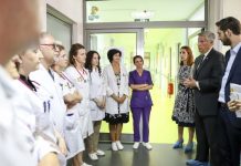 Ministri Ismaili dhe Ambasadori Kosnett përuruan investimet e reja në Klinikën e Pediatrisë