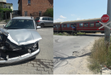 Aksident në Fushë Kosovë – vetura godet trenin (Foto)