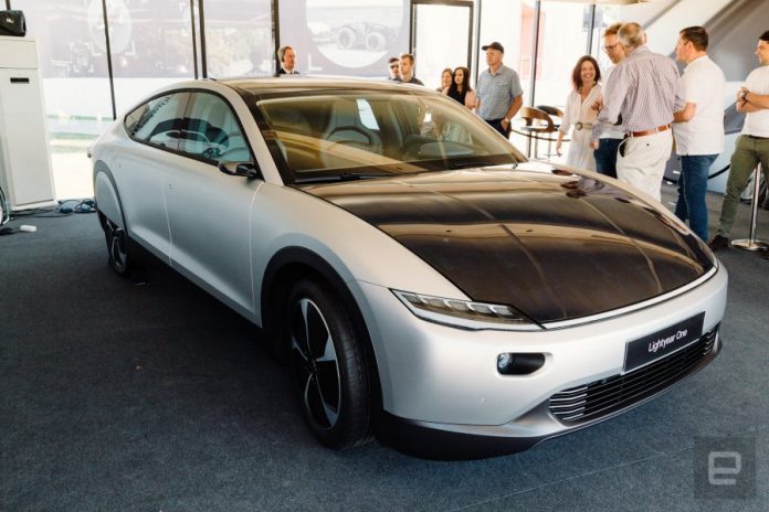 auto_lightyear-one-1_61562447170