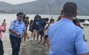 Policia Kufitare e Shqipërisë shpëton nga mbytja pushues nga Kosova e Shkodra