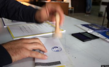 Një votë, një maskë gratis!