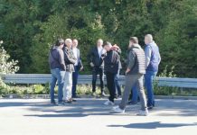 Pjesëtarët e ROSU në pikën kufitare për ta ndaluar hyrjen e ekipit serb
