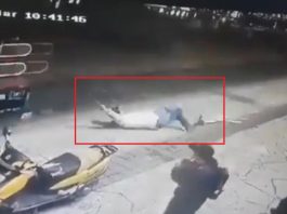 Banorët e tërheqin zvarrë me makinë kryebashkiakun në Meksikë pasi nuk i realizoi premtimet