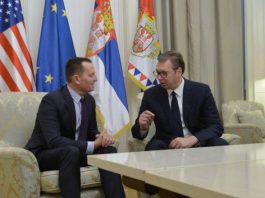 Mediat serbe: Grenell i solli Vuçiqit porosi shumë të rënda për Serbinë, nga presidenti Trump