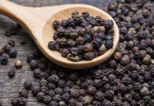 Piperi i zi përmirëson funksionin e trurit