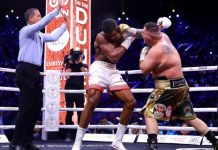 Momenti kur Ruiz në fundin e meçit i kërkoi Joshuas të boksonin më fort, por kampioni i qëndroi larg