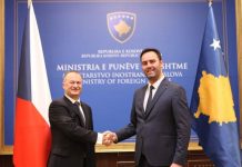 Konjufca takon ambasadorin Bilek, vlerëson raportet e mira me Çekinë