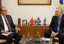 Turqia zotohet të thellojë bashkëpunimin me Kosovën