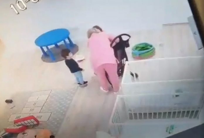 auto_cerdhe_femija_rrahje1581439249
