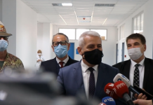 Sveçla thotë se përgjigjet për akuzat e Thaçit gjenden në Klinikën e Psikiatrisë